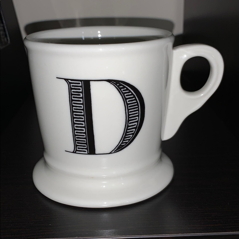 D mug